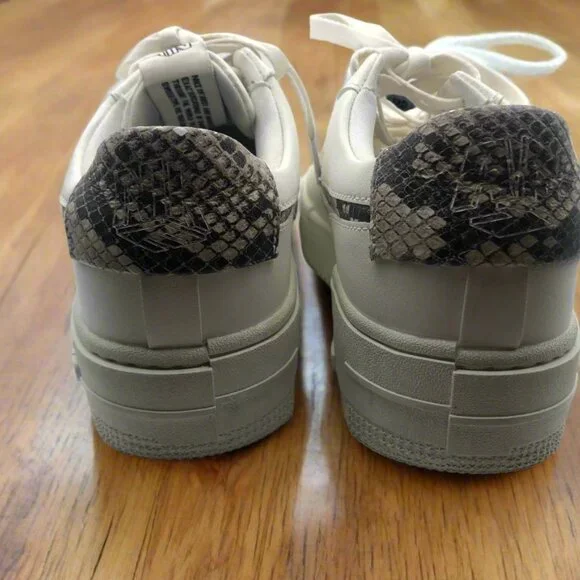 Nike Air Force One Pixel! Size 7.5 - Picture 2 of 6